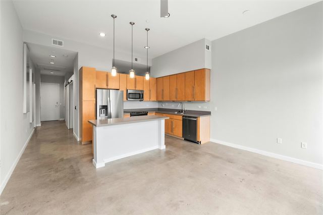 507 Sabine ST 403, Austin, TX 78701