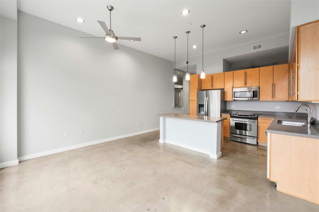 507 Sabine ST 403, Austin, TX 78701