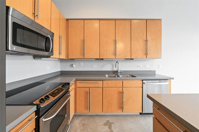 507 Sabine ST 403, Austin, TX 78701