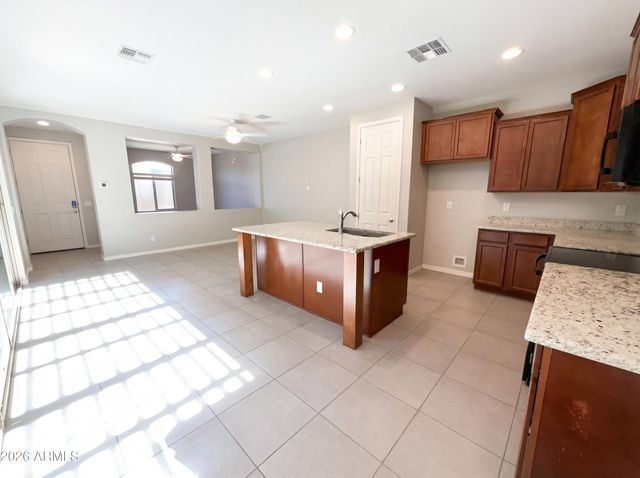 2511 S ENTWISTLE Street, Gilbert, AZ 85295