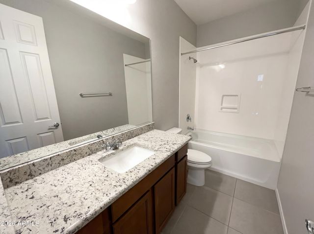 2511 S ENTWISTLE Street, Gilbert, AZ 85295