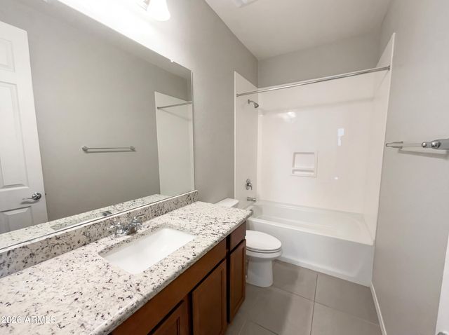 2511 S ENTWISTLE Street, Gilbert, AZ 85295