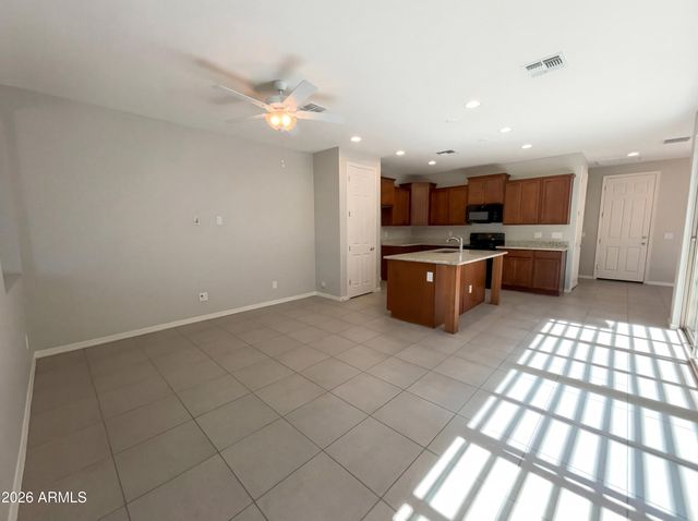 2511 S ENTWISTLE Street, Gilbert, AZ 85295