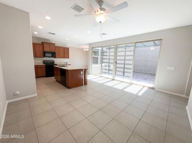 2511 S ENTWISTLE Street, Gilbert, AZ 85295