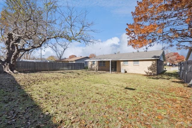 108 Donald Drive, Hurst, TX 76053