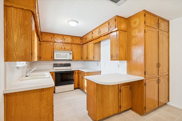 108 Donald Drive, Hurst, TX 76053