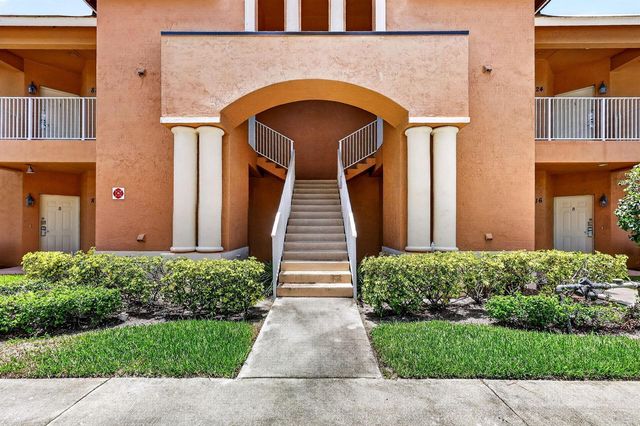 8326 Mulligan Circle 2123, Port Saint Lucie, FL 34986