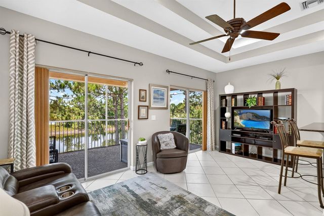 8326 Mulligan Circle 2123, Port Saint Lucie, FL 34986