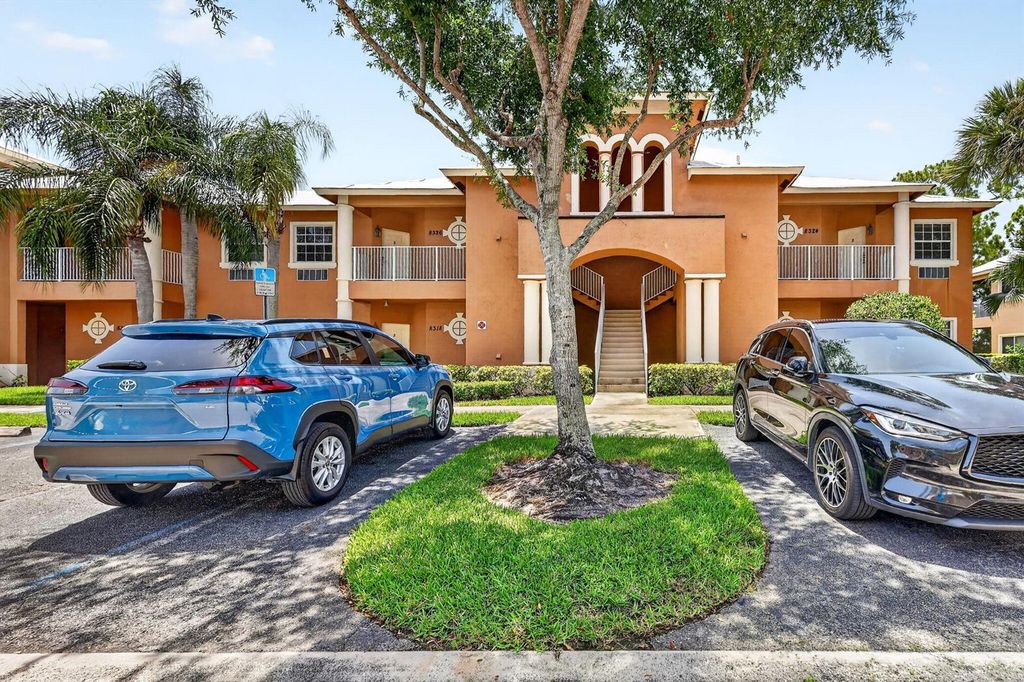 8326 Mulligan Circle 2123, Port Saint Lucie, FL 34986