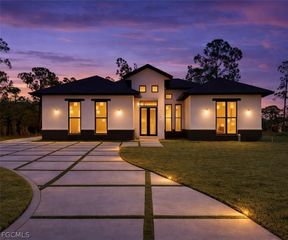 912 Cleveland AVE, Lehigh Acres, FL 33972