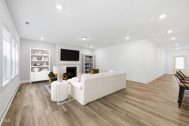1063 Grey Flint Place, Mebane, NC 27302