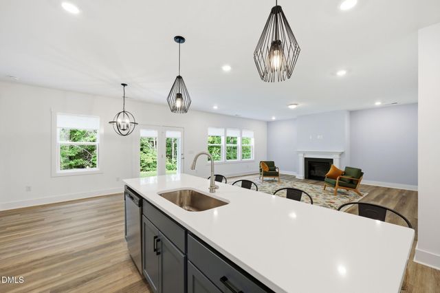 1063 Grey Flint Place, Mebane, NC 27302