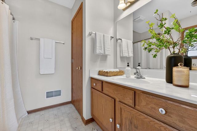1912 Cedar STREET, Grafton, WI 53024