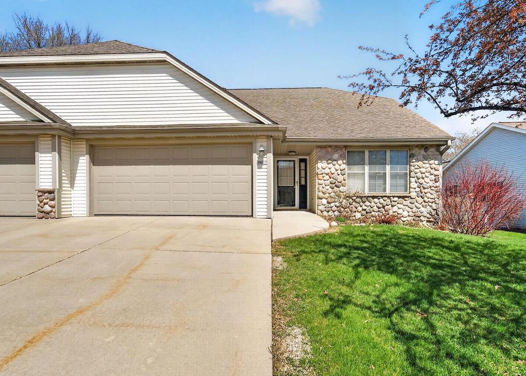 1912 Cedar STREET, Grafton, WI 53024