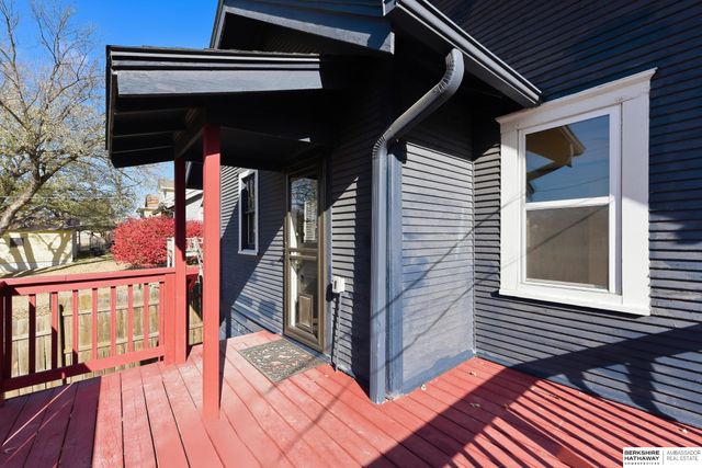 806 N 43rd Street, Omaha, NE 68131