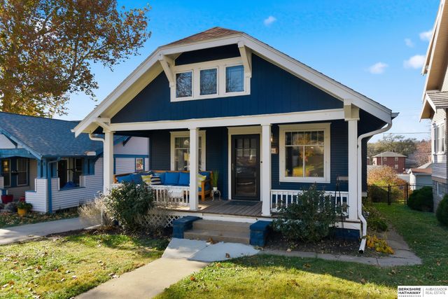 806 N 43rd Street, Omaha, NE 68131