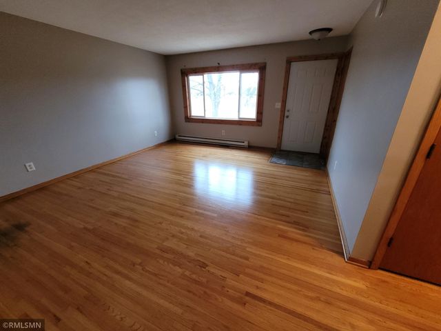 316 Cherry Avenue N, Braham, MN 55006