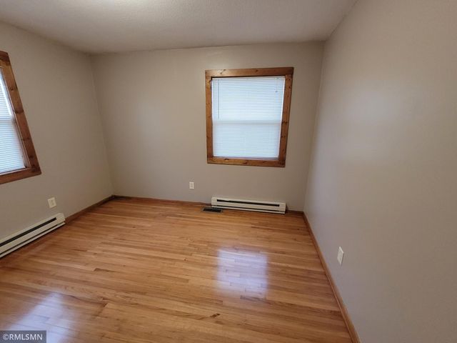 316 Cherry Avenue N, Braham, MN 55006