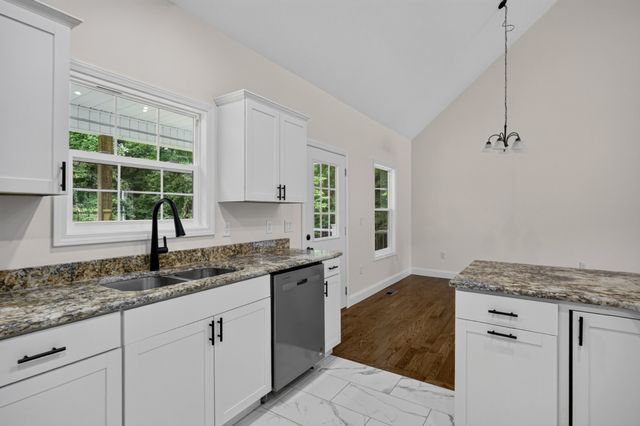 920 Franklin Ct, Cookeville, TN 38506