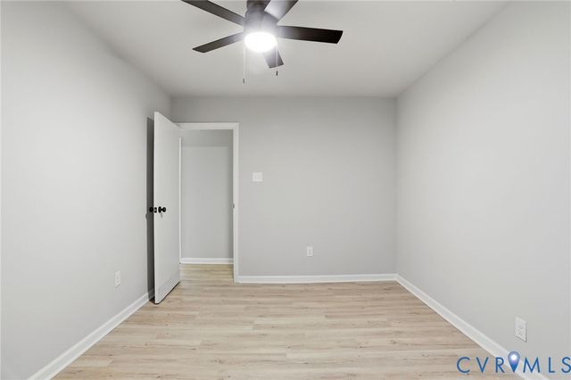 11735 S Briar Patch Dr, Midlothian, VA 23113