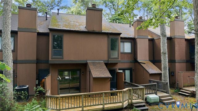 11735 S Briar Patch Dr, Midlothian, VA 23113