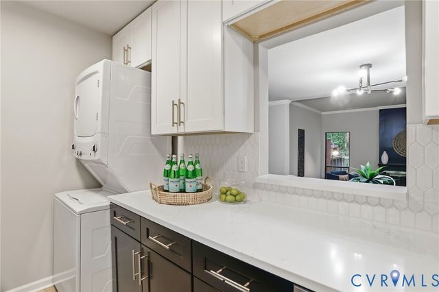 11735 S Briar Patch Dr, Midlothian, VA 23113