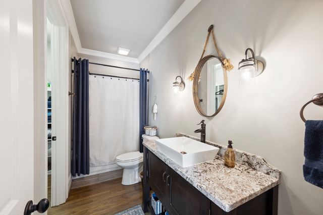 8108 Vaden Dr, Brentwood, TN 37027