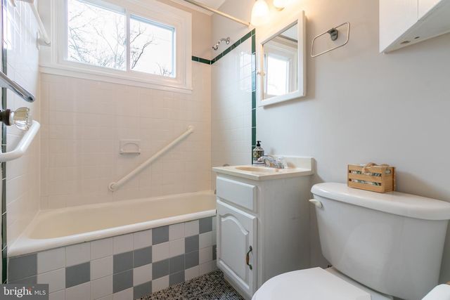 58-E RIDGE RD, Greenbelt, MD 20770