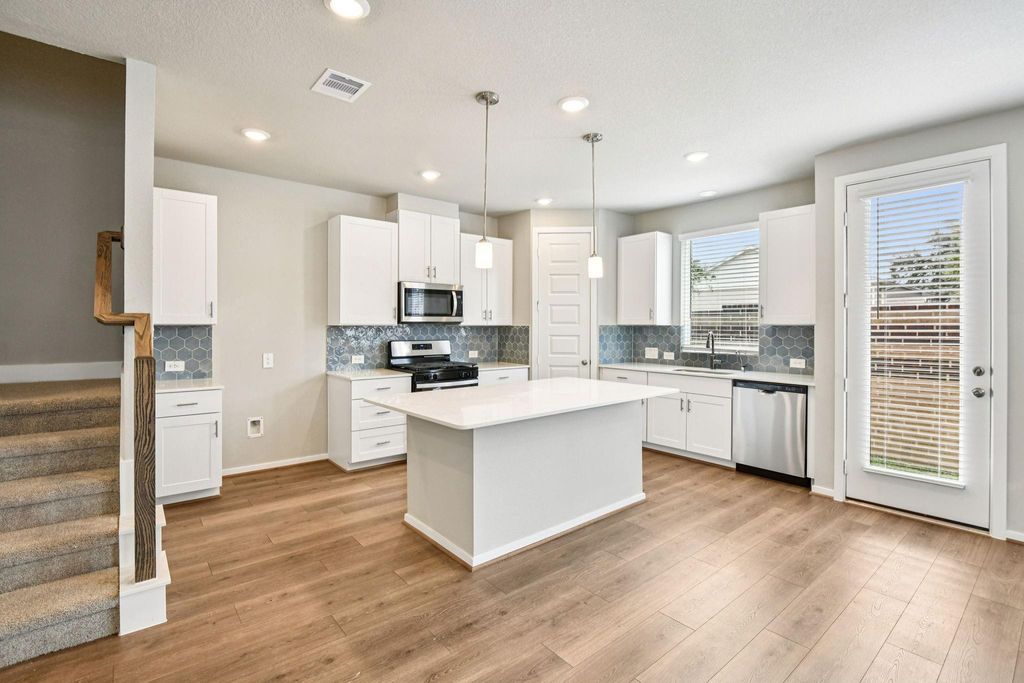 3215 Millwork Street, Houston, TX 77080