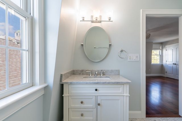 242 Bunker Hill St 2, Boston, MA 02129