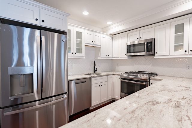 242 Bunker Hill St 2, Boston, MA 02129