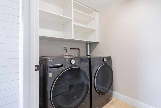 242 Bunker Hill St 2, Boston, MA 02129