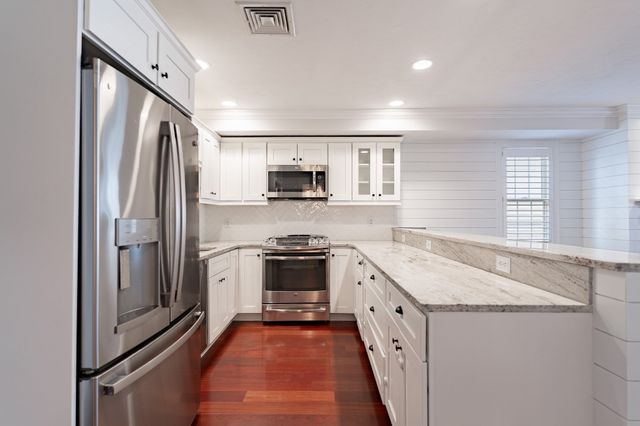 242 Bunker Hill St 2, Boston, MA 02129