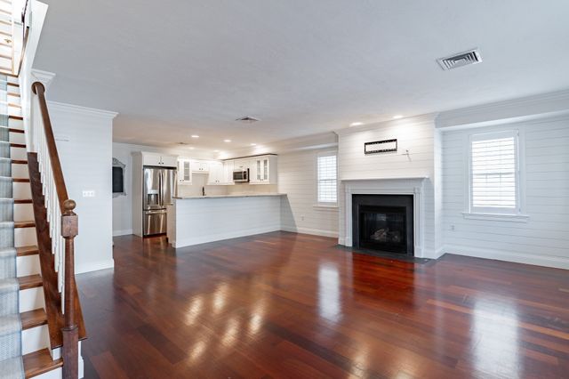 242 Bunker Hill St 2, Boston, MA 02129