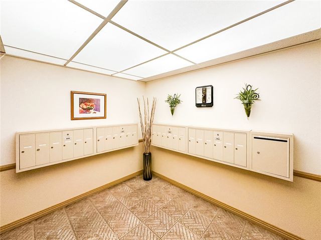 3241 San Amadeo 2B, Laguna Woods, CA 92637
