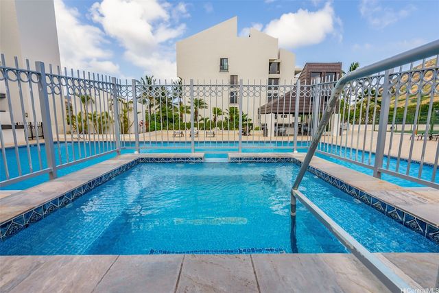 500 Lunalilo Home Road 25B, Honolulu, HI 96825