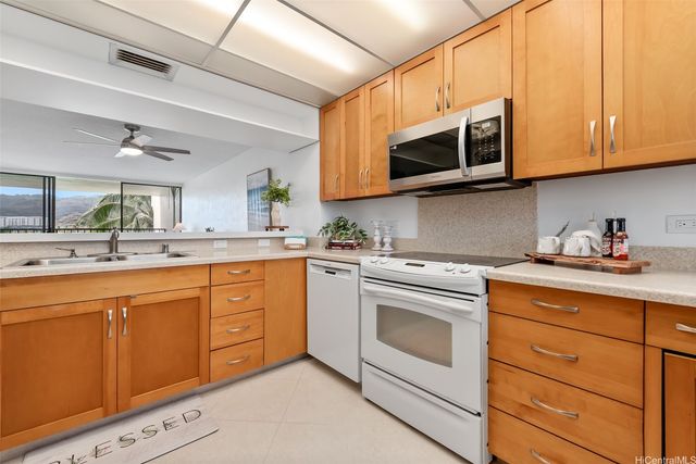 500 Lunalilo Home Road 25B, Honolulu, HI 96825