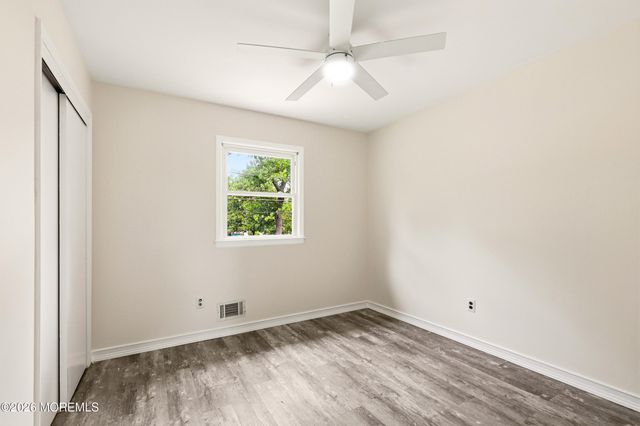 853 Neptune Avenue, Beachwood, NJ 08722