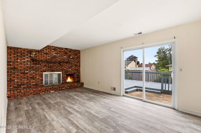 853 Neptune Avenue, Beachwood, NJ 08722