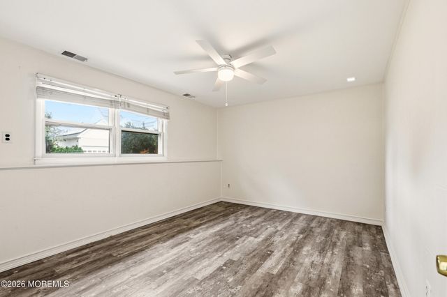 853 Neptune Avenue, Beachwood, NJ 08722