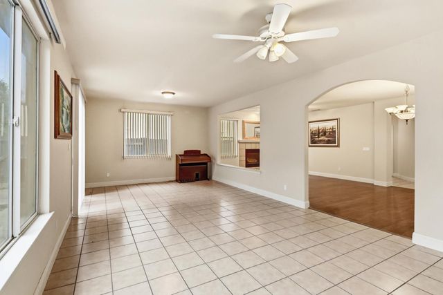 2752 Westview Dr, Lincoln, CA 95648