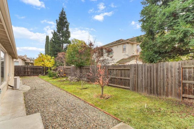 2752 Westview Dr, Lincoln, CA 95648