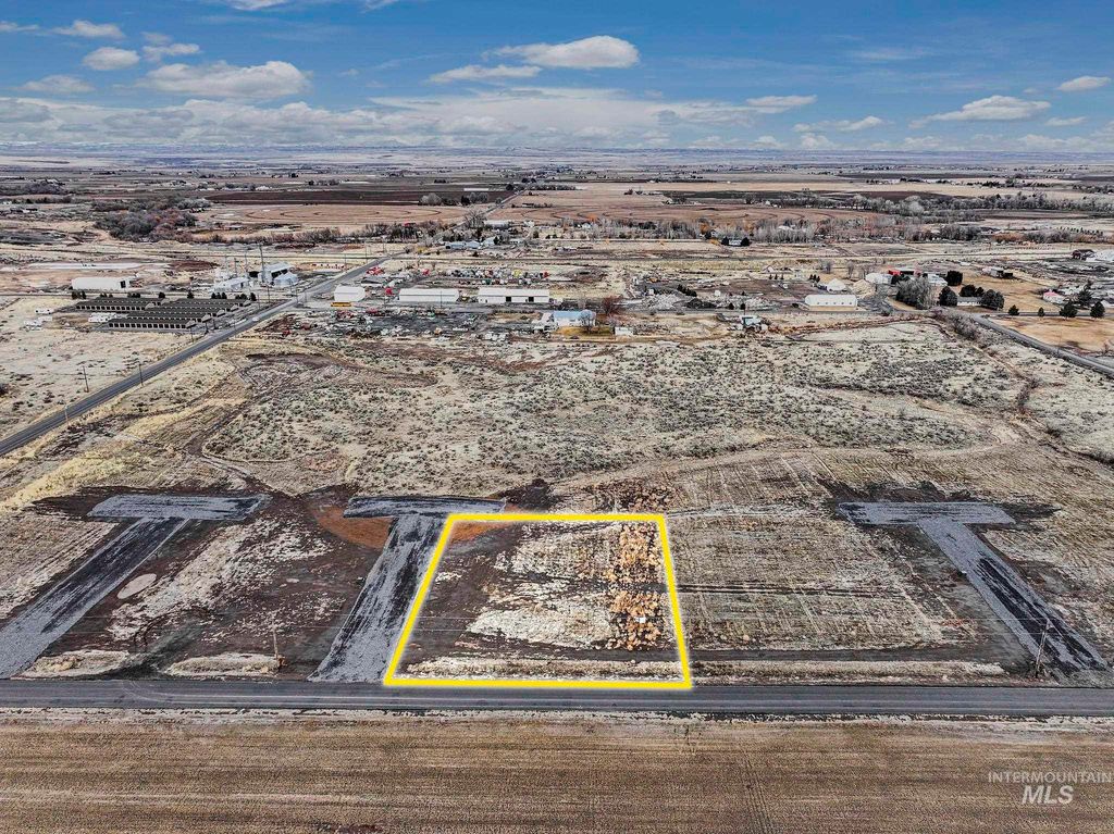 1816 E 1800 S, Gooding, ID 83330 photo 2