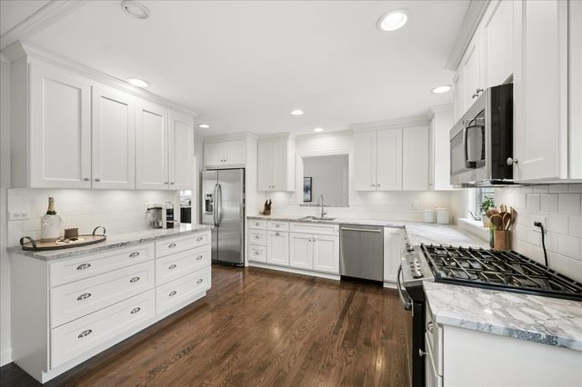 1810 Culver Lane, Glenview, IL 60025