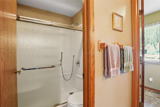 1503 S 16th Avenue W, Newton, IA 50208