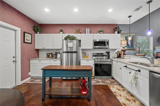 503 Chantilly LN, Spicewood, TX 78669