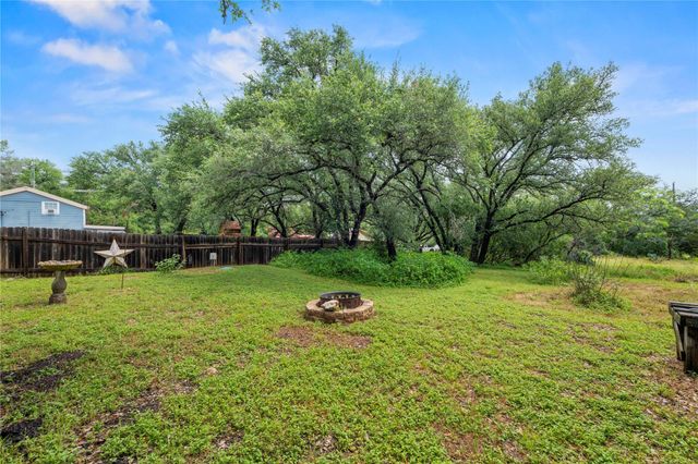 503 Chantilly LN, Spicewood, TX 78669