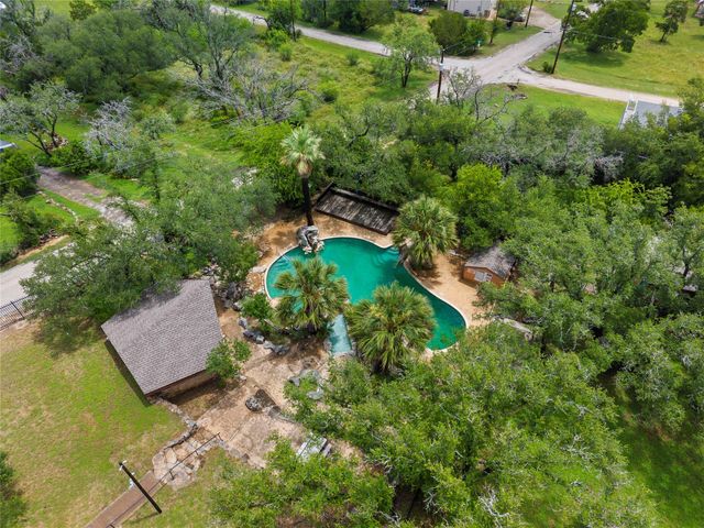 503 Chantilly LN, Spicewood, TX 78669
