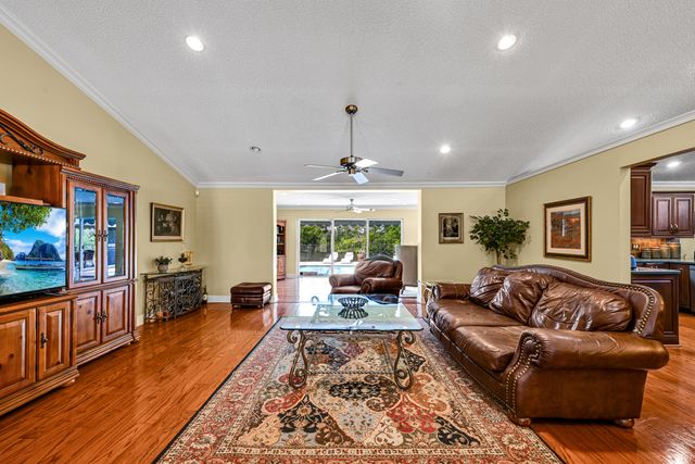 9232 Sun Pointe Drive, Boynton Beach, FL 33437