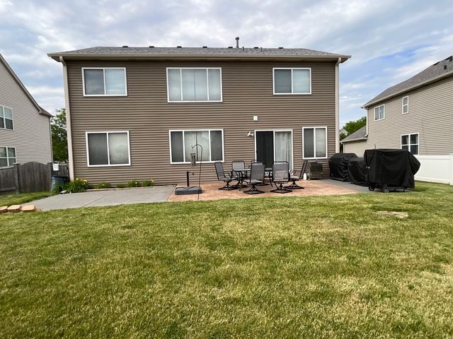 7704 Scarlett Oak Drive, Plainfield, IL 60586